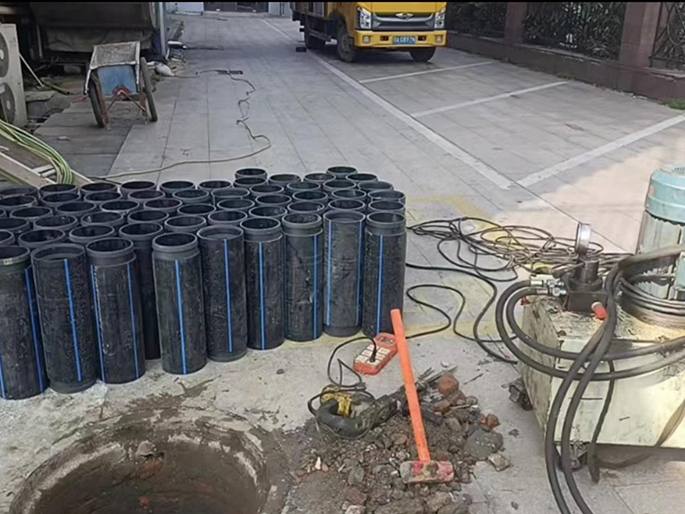 永登PE置换管厂家 DN315置换管 非开挖管短管置换
